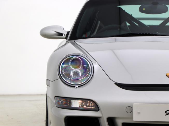 PORSCHE 911 Photo 11