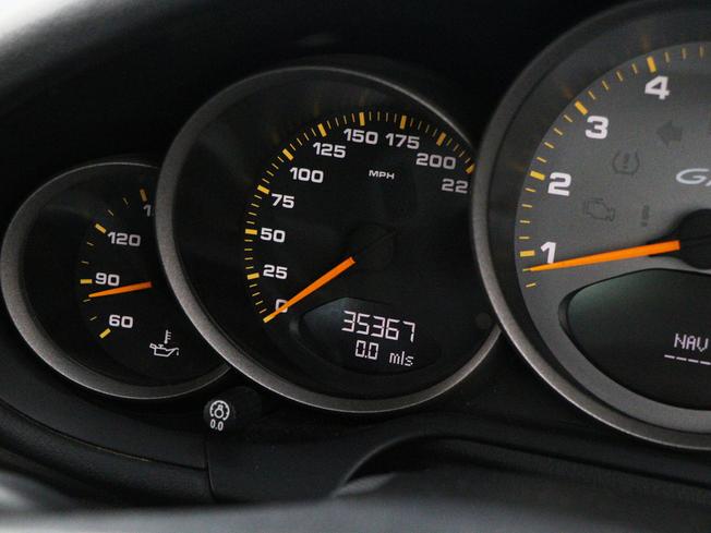 PORSCHE 911 Photo 35