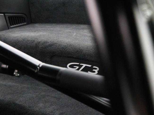 PORSCHE 911 Photo 47