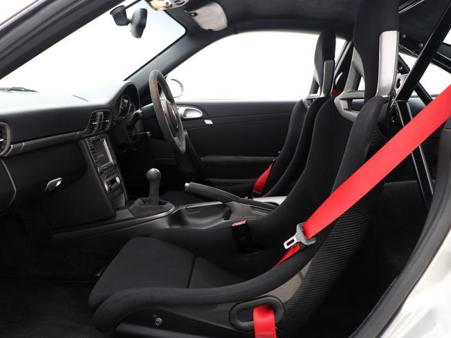 PORSCHE 911 Photo 49