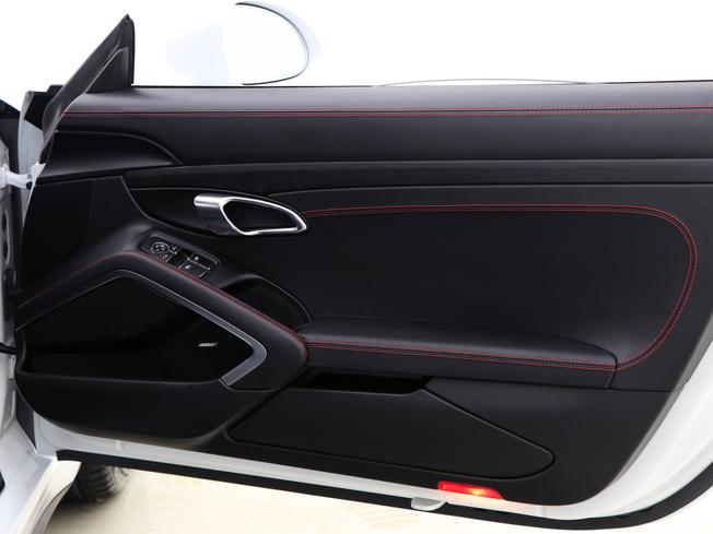 PORSCHE 911 Photo 33