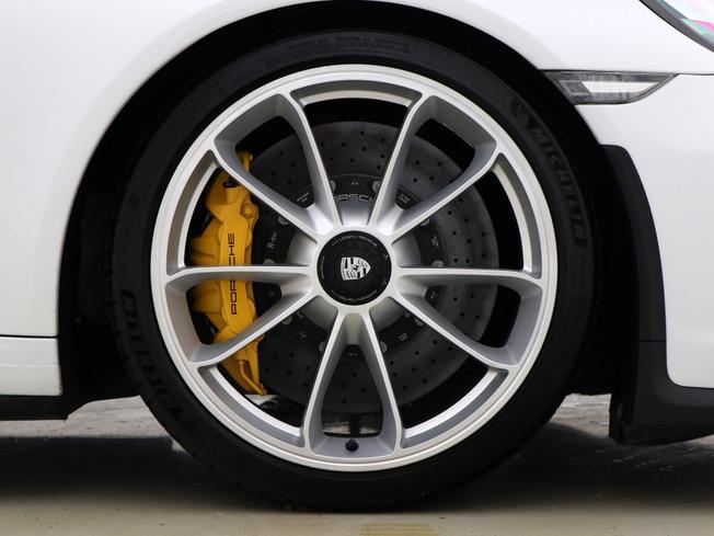 PORSCHE 911 Photo 4