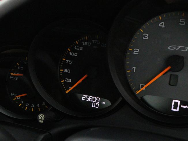 PORSCHE 911 Photo 40