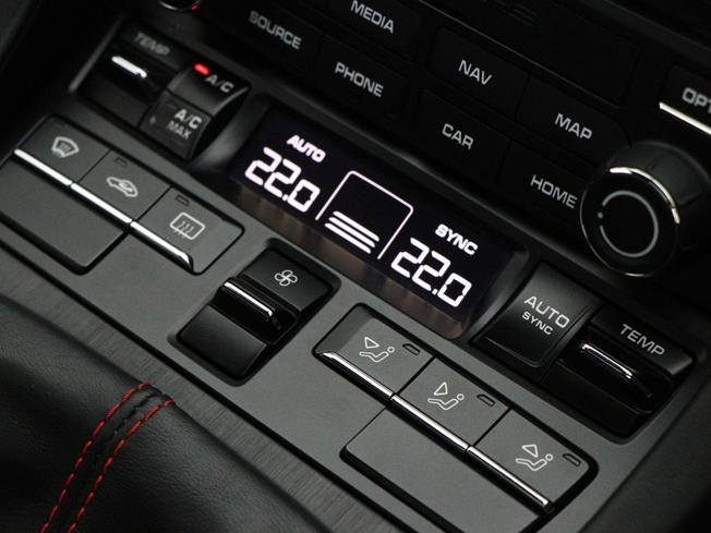 PORSCHE 911 Photo 45