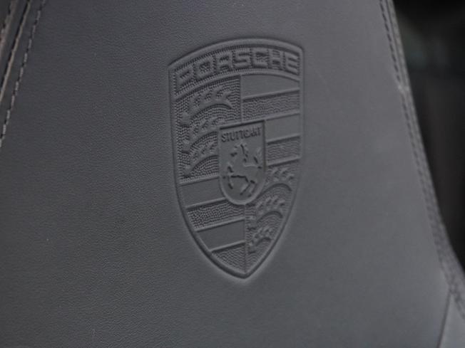 PORSCHE 911 Photo 11