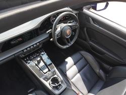 PORSCHE 911 Photo 3