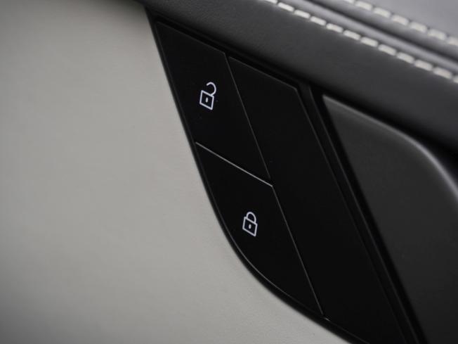 PORSCHE 911 Photo 17