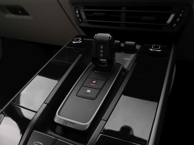 PORSCHE 911 Photo 36