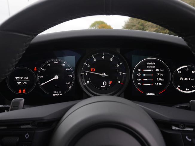 PORSCHE 911 Photo 40