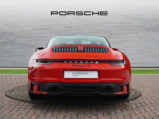 PORSCHE 911 Photo 7