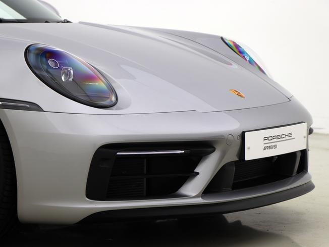PORSCHE 911 Photo 10