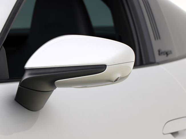 PORSCHE 911 Photo 17