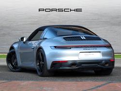 PORSCHE 911 Photo 2