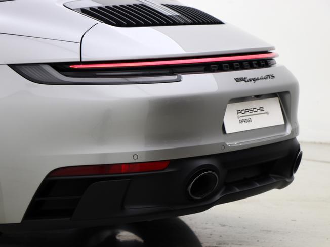 PORSCHE 911 Photo 20