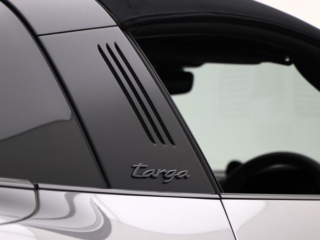 PORSCHE 911 Photo 26