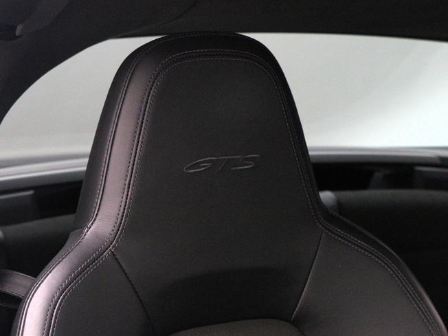 PORSCHE 911 Photo 33