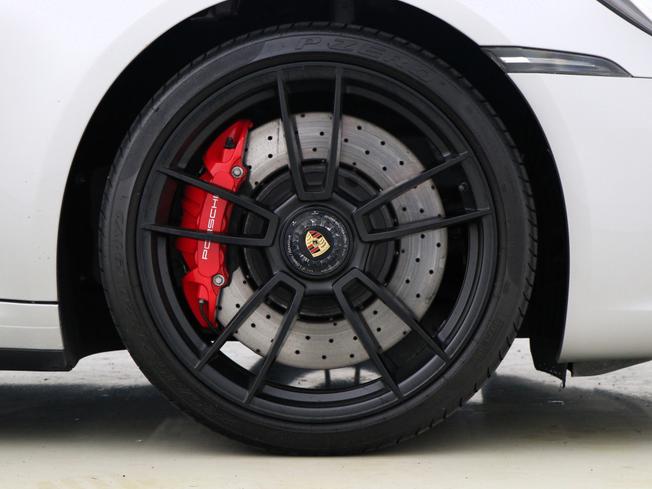 PORSCHE 911 Photo 4