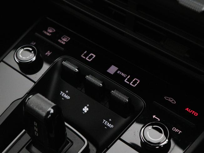 PORSCHE 911 Photo 40