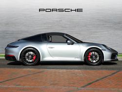 PORSCHE 911 Photo 5