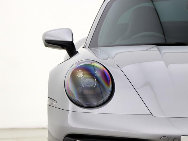 PORSCHE 911 Photo 9