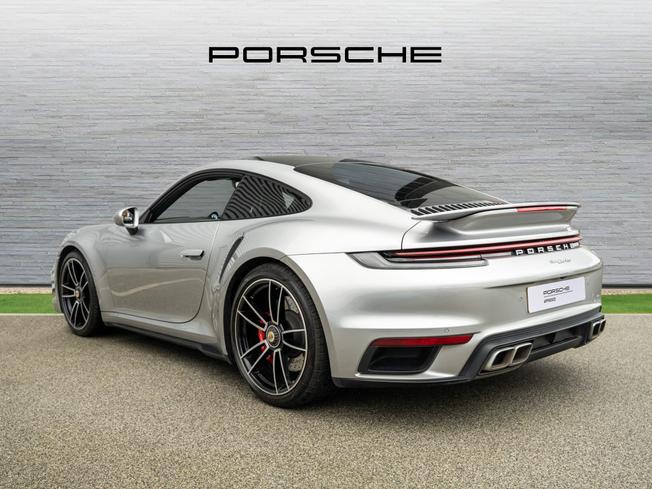 PORSCHE 911 Photo 2