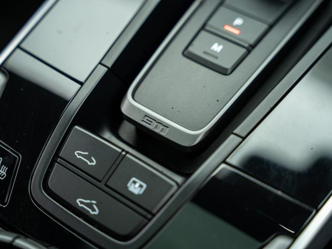 PORSCHE 911 Photo 24
