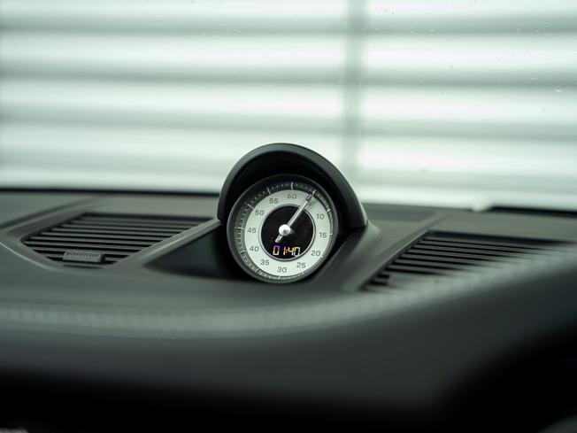 PORSCHE 911 Photo 28