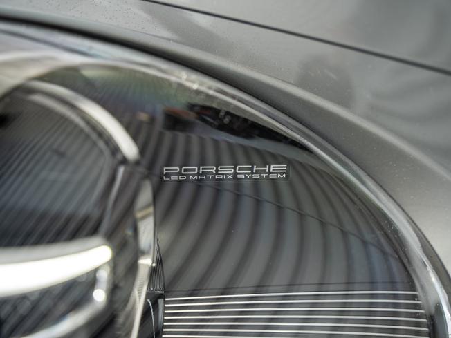 PORSCHE 911 Photo 32