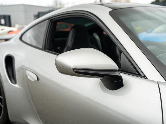 PORSCHE 911 Photo 33