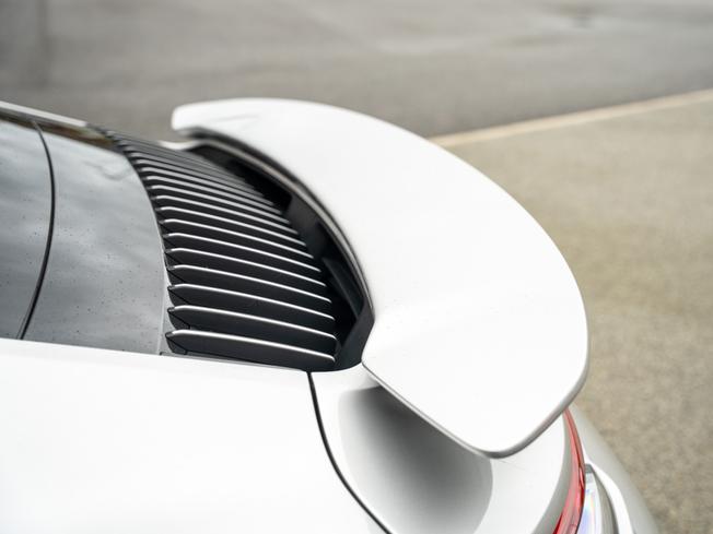 PORSCHE 911 Photo 39