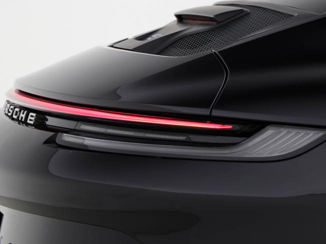 PORSCHE 911 Photo 19