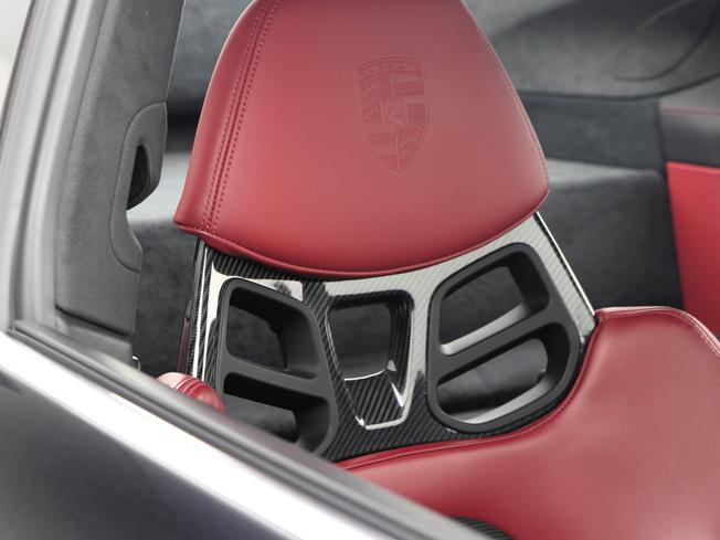 PORSCHE 911 Photo 35