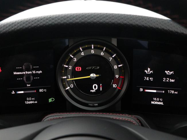 PORSCHE 911 Photo 49