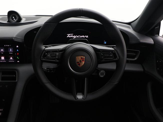 PORSCHE Taycan Photo 33
