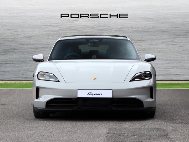 PORSCHE Taycan Photo 6