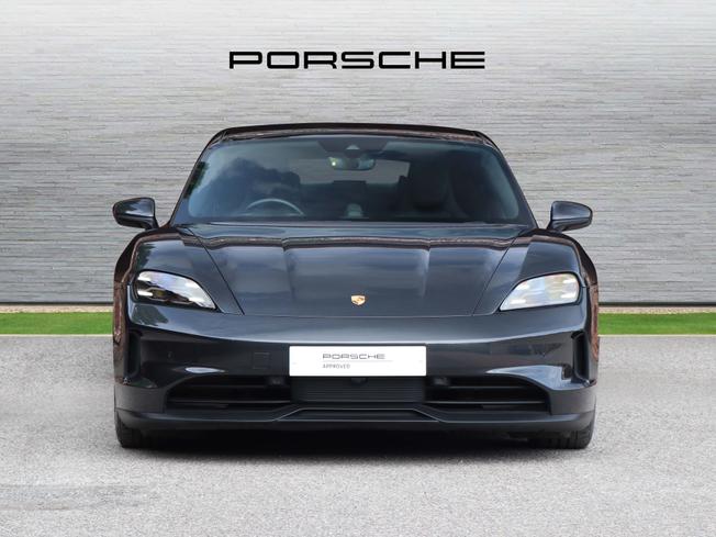 PORSCHE Taycan Photo 7