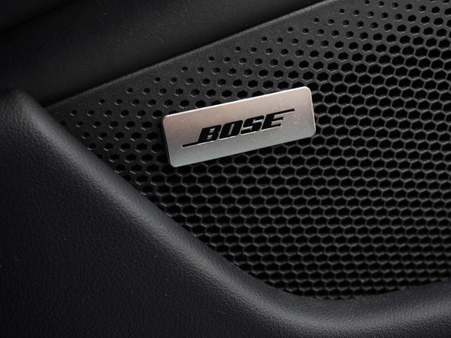 PORSCHE Taycan Photo 46