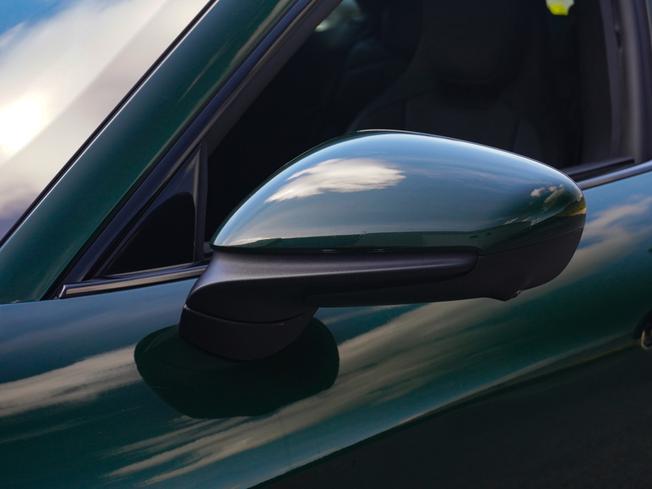PORSCHE Taycan Photo 50