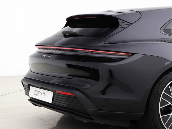 PORSCHE Taycan Photo 20