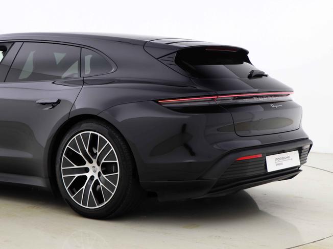 PORSCHE Taycan Photo 25