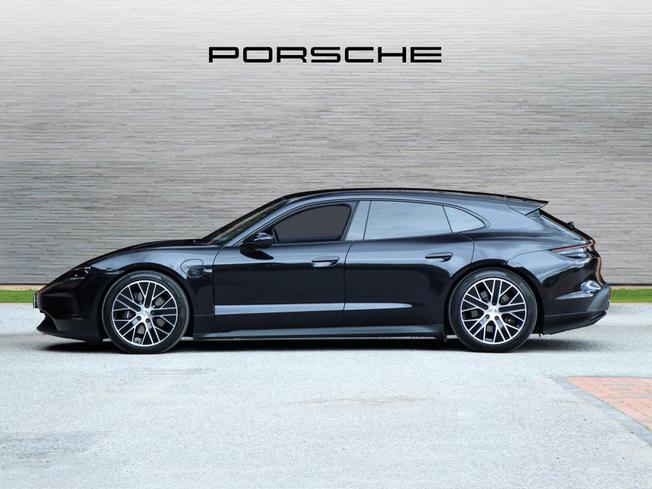 PORSCHE Taycan Photo 6