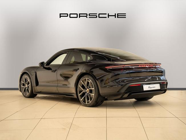 PORSCHE Taycan Photo 2