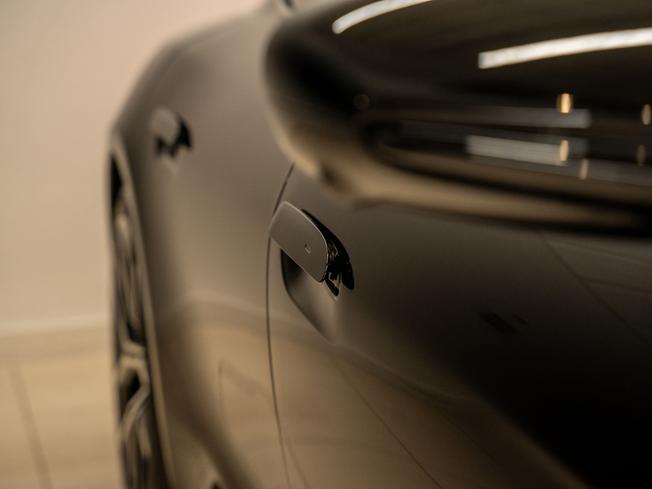 PORSCHE Taycan Photo 32