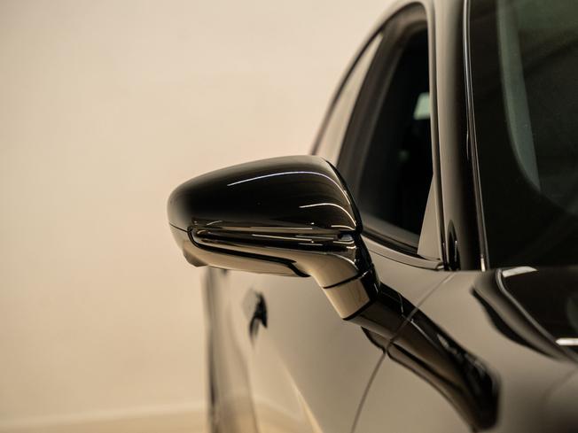 PORSCHE Taycan Photo 33