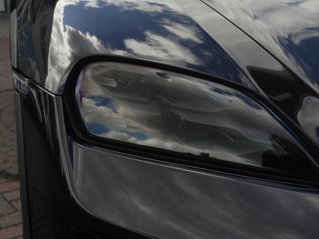 PORSCHE Taycan Photo 49
