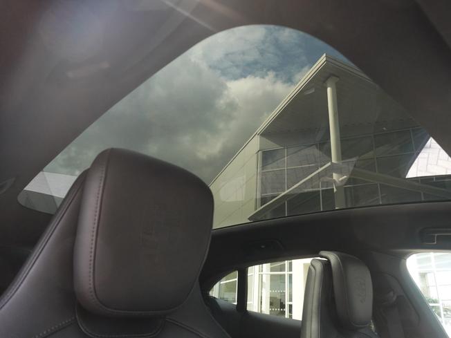 PORSCHE Taycan Photo 50