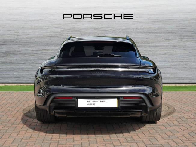 PORSCHE Taycan Photo 8