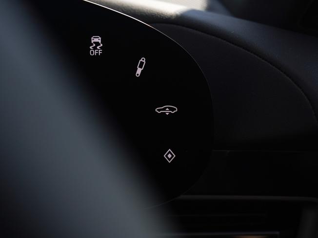 PORSCHE Taycan Photo 29