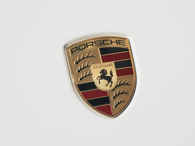 PORSCHE Taycan Photo 44