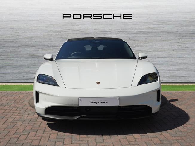 PORSCHE Taycan Photo 6